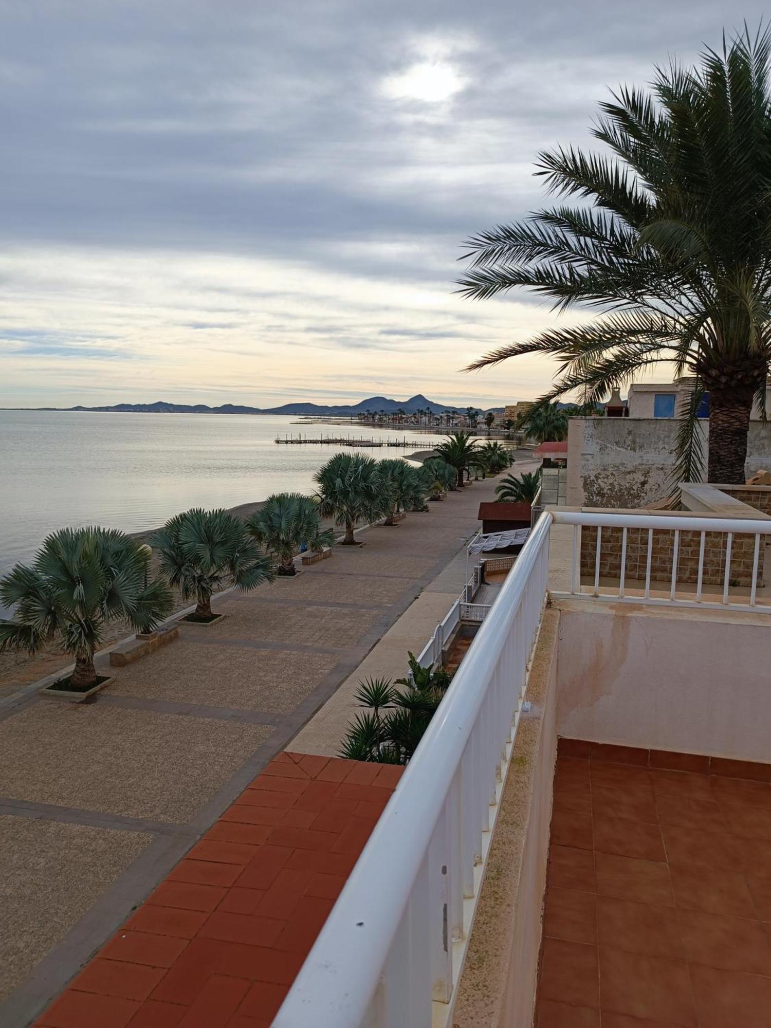 Top Floor Apartment Beachhouse, Beautiful Sea View, On The Beach! Cartagena Eksteriør billede